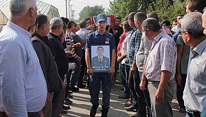 Kazada ölen uzman çavuşun cenaze namazını imam babası kıldırdı