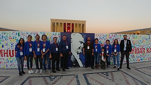 KÜÇÜK RESSAMLAR TÜRKİYE CUMHURİYETİ’NİN 95. YILINDA 29 EKİM’DE ANITKABİR’DEYDİ.