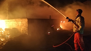 Kumluca ilçesinde iki noktada yangın çıktı