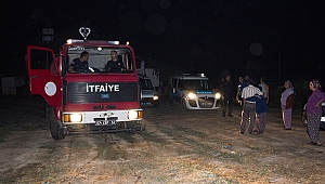 Mahalleyi tehdit eden sazlık yangını kısa sürede söndürüldü