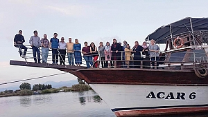 Manavgat'ta görme engelliler tekne turuna katıldı