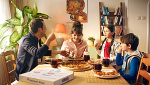 Pazar Pizzası fırsatıyla anneler tatil yapıyor