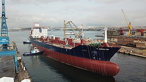 RMK MARİNE’DE T.ADALYN TANKERİ TÖRENLE DENİZE İNDİRİLDİ