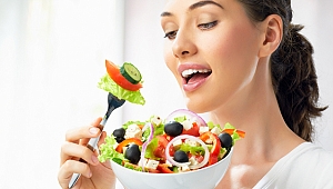 SAĞLIKLI SALATANIN 7 ÖNEMLİ KURALI!