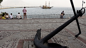 Sezon uzayınca turizmcinin yüzü güldü