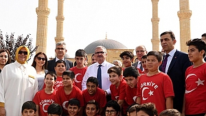 Vali Karaloğlu yetim aileleriyle buluştu