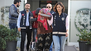 Antalya'da araçtan hırsızlık