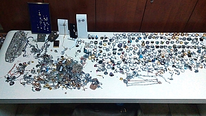 Antalya'da gümüş takı hırsızlığı