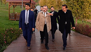 BAŞKAN ERKOÇ HİZMETLERİ GEZDİRDİ