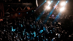 BİZE ARMAĞANI OLAN CUMHURİYET İÇİN ONA MİNNETARIZ!