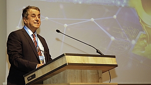 Cam Sempozyumu’nda 