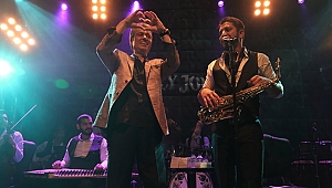 CENGİZ KURTOĞLU ATATÜRK'Ü ZEYBEKLE ANDI.