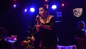 CEYLAN ERTEM'DEN MUHTEŞEM PERFORMANS