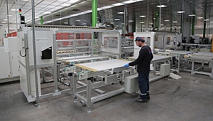 Güneş enerjisi sektörü yeni kapasiteler açılarak desteklenmeli