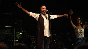 HAKAN ALTUN SEVGİSİ ENGEL TANIMADI