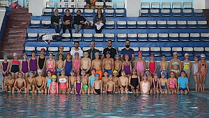 Hatay'da Bin 500 Çocuğa Yüzme Öğretilecek