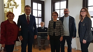 KADİR HAS ÜNİVERSİTESİ ÖNCE İSTANBUL’DA SONRA SELANİK’TE ATATÜRK’Ü ANDI