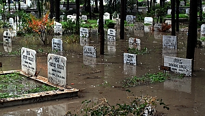 Mersin’de Mezarlığı Su Bastı