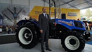 New Holland indirim kampanyasıyla fuarda