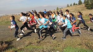 Okul Sporları Sezonu Kros ile Başladı
