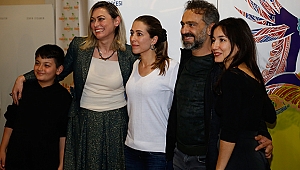 ‘Sorular sordurmak üzere yapılmış bir film’’