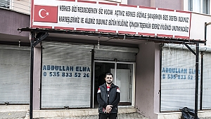 Suriyeli terzi Türkiye'ye teşekkür için tabela yaptırdı