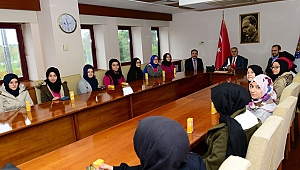 Zekeriya Tanrıverdi İmam Hatip Ortaokulu Öğrencileri Rektör Can’ı Ziyaret Etti