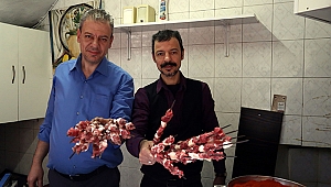 3 kuşaktır 5 metrekarede kebapçılık yapıyorlar