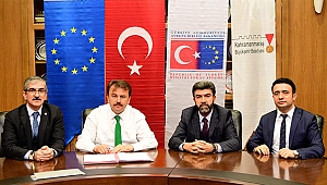 BAŞKAN ERKOÇ ERASMUS PROJESİNİ İMZALADI