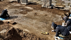 Hacı olmak için Yalvaç'a geliyorlar 