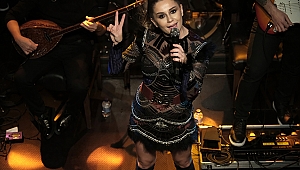 JOLLY JOKER ANTALYA MERVE ÖZBEY'E DOYDU