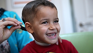 Küçük Mehmet hayırseverin desteğiyle yeniden sese kavuştu