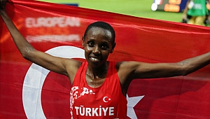 Milli atlet Yasemin Can tarihe geçti