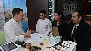  Otel ve yiyecek-içecek işletmeleri Özyeğin Üniversitesi'nde öğrencilerle buluştu