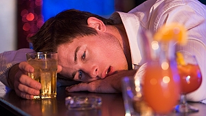 Sahte Alkol 25 Gr İle Körlüğe Veya Ölüme Neden Olabilir