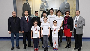 SANKO OKULLARI ÖĞRENCİLERİ SATRANÇ TURNUVASINDA 7 KUPA KAZANDI