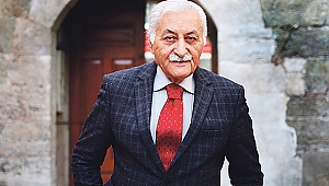 YAVUZ BÜLENT BAKİLER’E “FAHRİ HEMŞEHRİLİK BERATI”