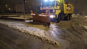 BÜYÜKŞEHİR İN KARLA OLAN SAVAŞI SABAHA KADAR SÜRDÜ