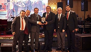  Celal Toprak ''Ekonomi Basınının Tarihi Olan Arkadaşlarımızı Ödüllendirdik''