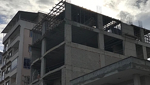 İNŞAATTAN DÜŞEN SURİYELİ HAYATINI KAYBETTİ