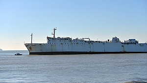 KARAYA OTURAN GEMİ SATILIYOR