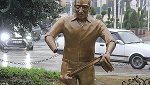 KÜNEFECİNİN ELİ KOPTU