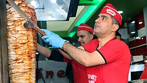 O DÖNERCİ HERKESE ÖRNEK