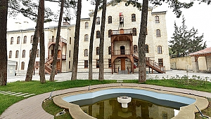 YEDİ GÜZEL ADAM EDEBİYAT MÜZESİ ‘NDE SONA DOĞRU