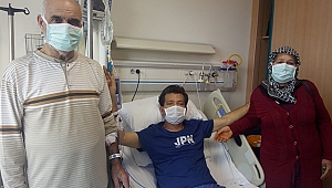 Babasının böbreği ile hayata tutundu