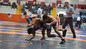 GÜREŞ TURNUVASI BAŞLADI
