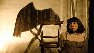 Güzel Oyuncu Göz Doldurdu!