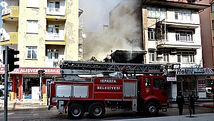 Isparta’da dükkan yangını