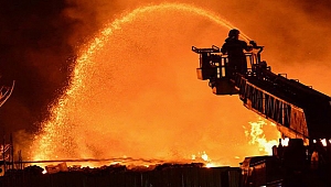 Kahramanmaraş’ta tekstil fabrikası yandı!