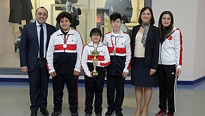 Sanko’nun yıldız erkekleri Tenis İl İkincisi oldu